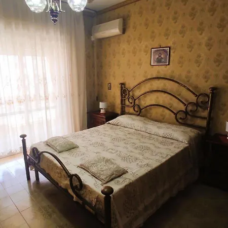 Apartment Casa Palazzo Giallo Cefalu